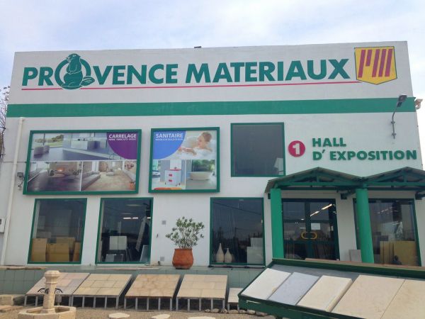 Provence Matériaux -  Acheter de la colle résistante pour carrelage d'intérieur à Pélissanne près de Salon-de-Provence