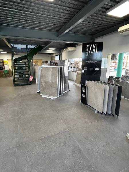 Nouveau showroom carrelage aux Taillades